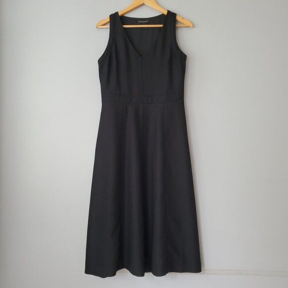 Banana Republic Black V-Neck Fit Flare Sleeveless Midi Dress w Pockets Womens 6 - Picture 8 of 8
